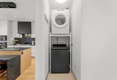 1 strathgowan avenue, Suite 710, Toronto, ON