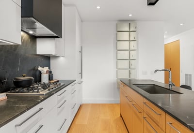 1 strathgowan avenue, Suite 710, Toronto, ON
