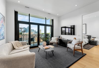 1 strathgowan avenue, Suite 710, Toronto, ON