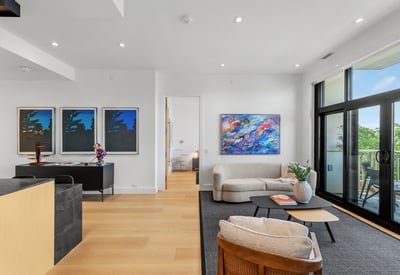 1 strathgowan avenue, Suite 710, Toronto, ON