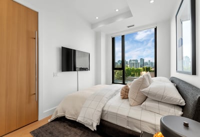 1 strathgowan avenue, Suite 710, Toronto, ON
