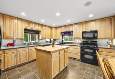 7925 Green Meadow Dr, Helena, MT
