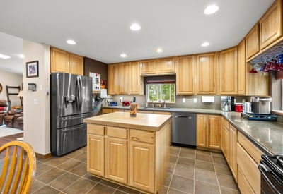 7925 Green Meadow Dr, Helena, MT