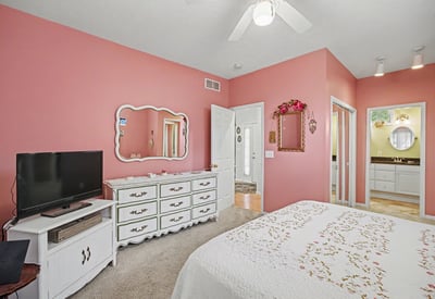 7151 Steeplechase Way, 41, Lansing, MI