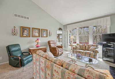 7151 Steeplechase Way, 41, Lansing, MI