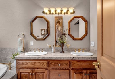 17325 Nicklaus Court, Weed, CA