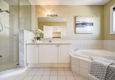 1067 Blueheron Blvd, Mississauga, ON