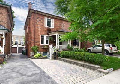 17 Elvina Gardens, Toronto, ON