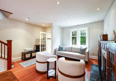 17 Elvina Gardens, Toronto, ON