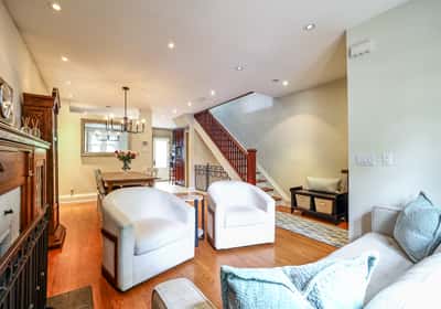 17 Elvina Gardens, Toronto, ON