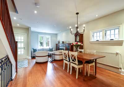 17 Elvina Gardens, Toronto, ON