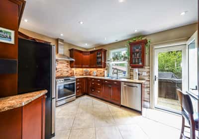 17 Elvina Gardens, Toronto, ON