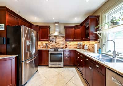 17 Elvina Gardens, Toronto, ON