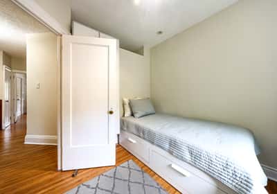 17 Elvina Gardens, Toronto, ON