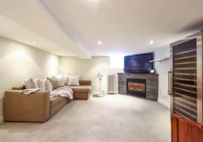 17 Elvina Gardens, Toronto, ON