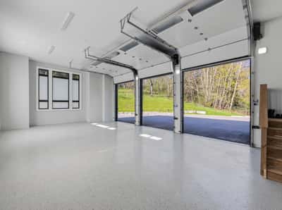 46 Steeplechase Avenue, Aurora, ON