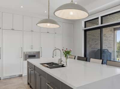 46 Steeplechase Avenue, Aurora, ON