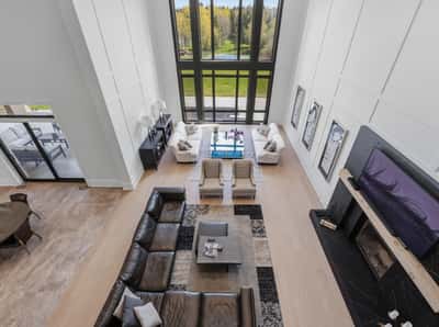 46 Steeplechase Avenue, Aurora, ON