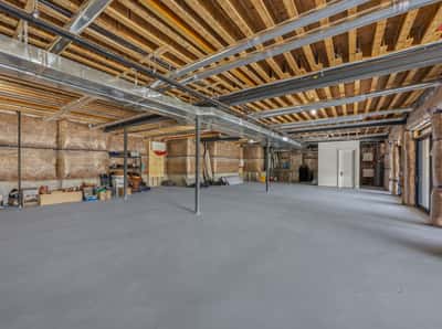 46 Steeplechase Avenue, Aurora, ON