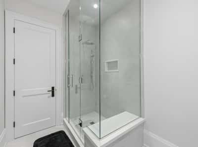 46 Steeplechase Avenue, Aurora, ON