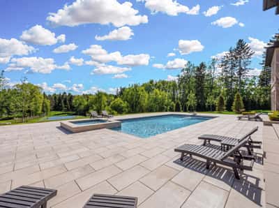 46 Steeplechase Avenue, Aurora, ON