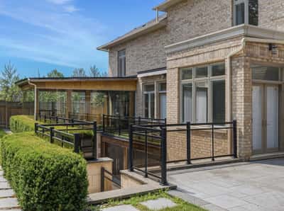129 Arnold Avenue, Thornhill, ON