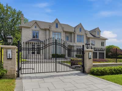 129 Arnold Avenue, Thornhill, ON