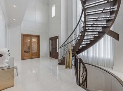 129 Arnold Avenue, Thornhill, ON
