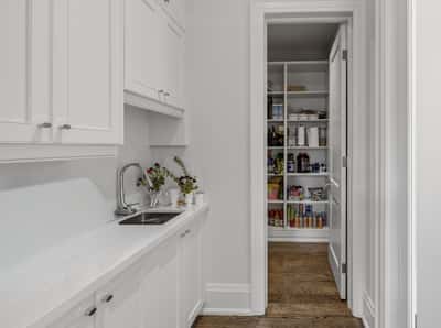 129 Arnold Avenue, Thornhill, ON