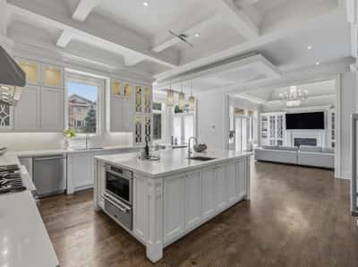 129 Arnold Avenue, Thornhill, ON
