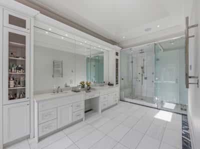 129 Arnold Avenue, Thornhill, ON