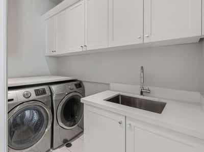 129 Arnold Avenue, Thornhill, ON
