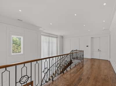 129 Arnold Avenue, Thornhill, ON