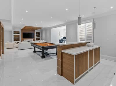 129 Arnold Avenue, Thornhill, ON