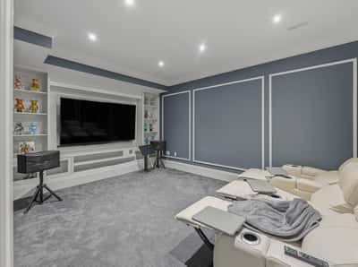 129 Arnold Avenue, Thornhill, ON