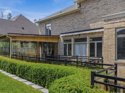 129 Arnold Avenue, Thornhill, ON
