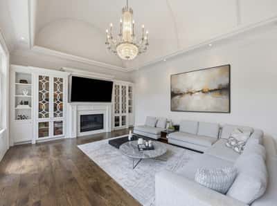 129 Arnold Avenue, Thornhill, ON