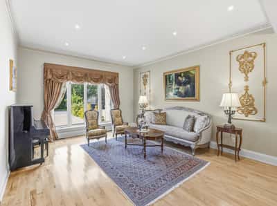 5 Montano Court, Richmond Hill, ON