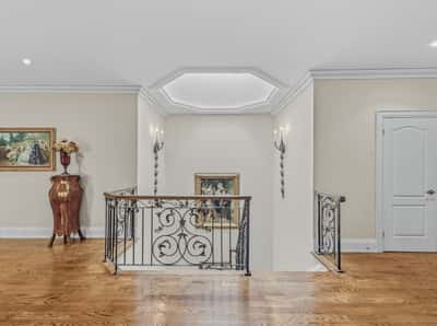 5 Montano Court, Richmond Hill, ON