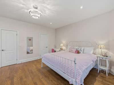5 Montano Court, Richmond Hill, ON