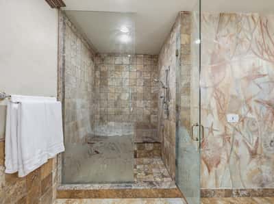 5 Montano Court, Richmond Hill, ON