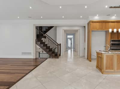 2706 Bayview Avenue, Toronto, ON