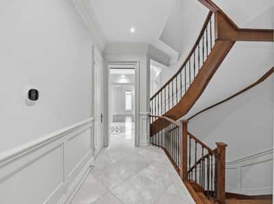 2706 Bayview Avenue, Toronto, ON