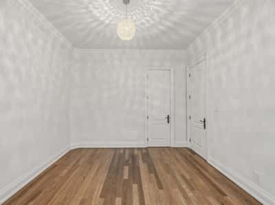 2706 Bayview Avenue, Toronto, ON