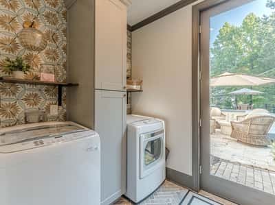 1055 Caladium Lane, Roswell, GA