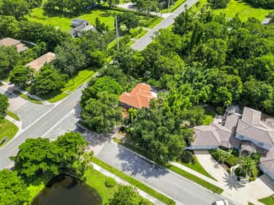 5301 Anthony Ln, Sarasota, FL