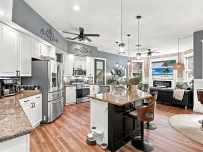5301 Anthony Ln, Sarasota, FL