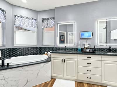5301 Anthony Ln, Sarasota, FL