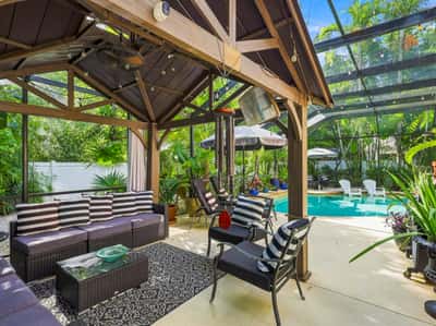 5301 Anthony Ln, Sarasota, FL
