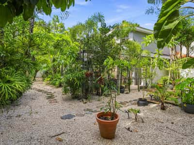 5301 Anthony Ln, Sarasota, FL